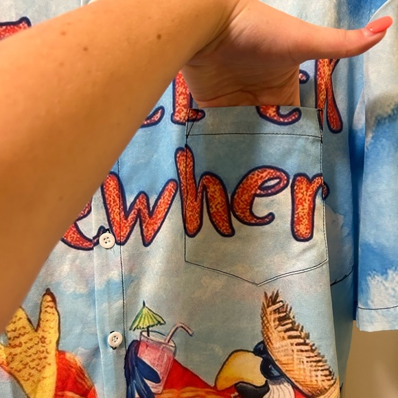🌟2/$20 Men’s 5 o clock somewhere summer Buttondown - Picture 4 of 5